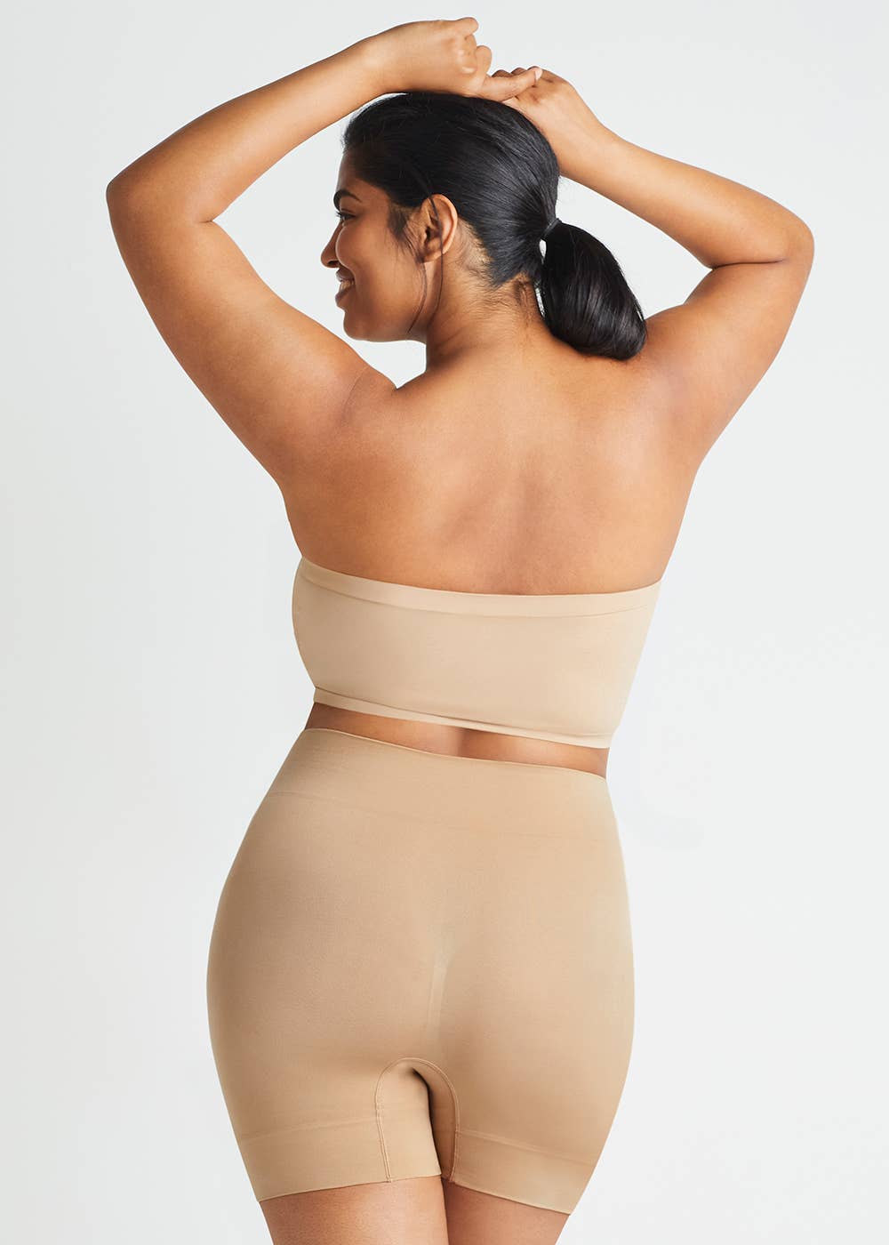 Bria Comfortably Curved Smoothing Short - Seamless - Plus Av