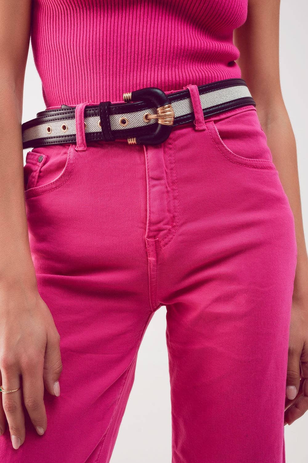 Q2 Cropped wide leg jeans in fushia