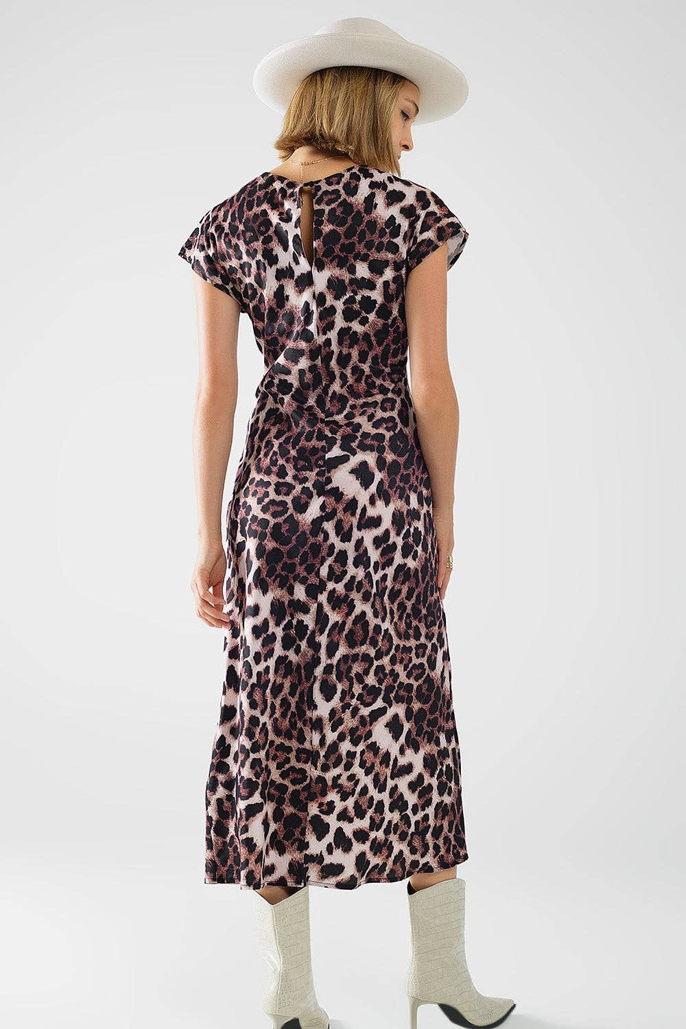 Q2 Leopard print maxi dress with knotted detail at the waist