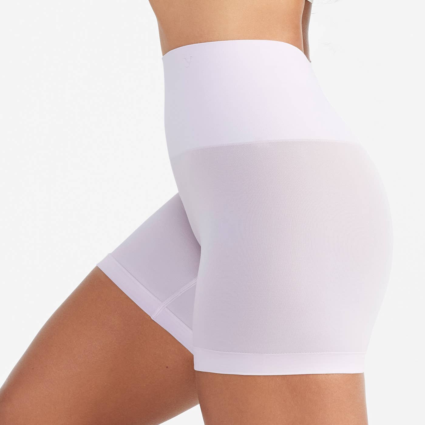Yummie Ultralight Shaping Short - Seamless