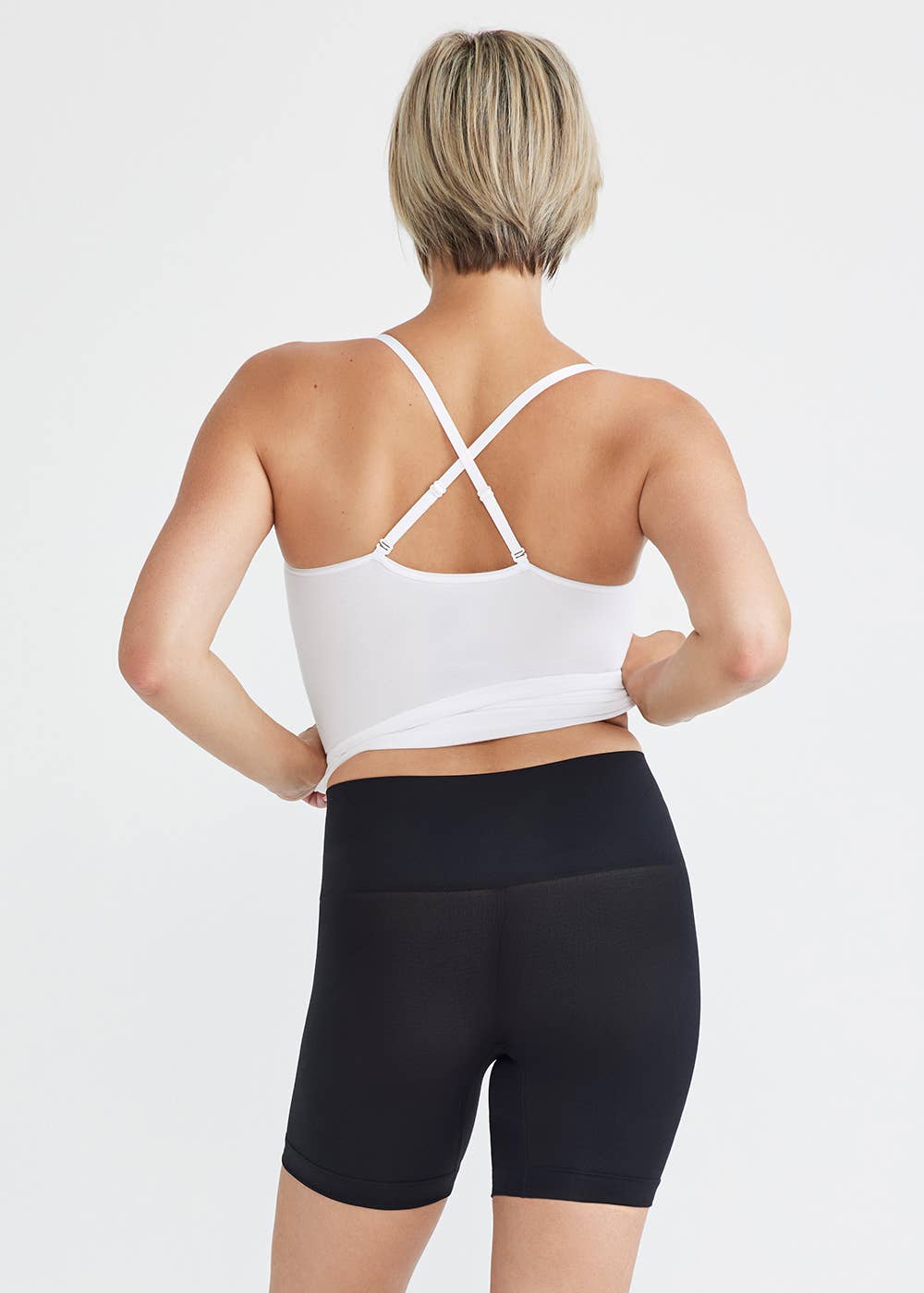 Yummie Ultralight Shaping Short - Seamless