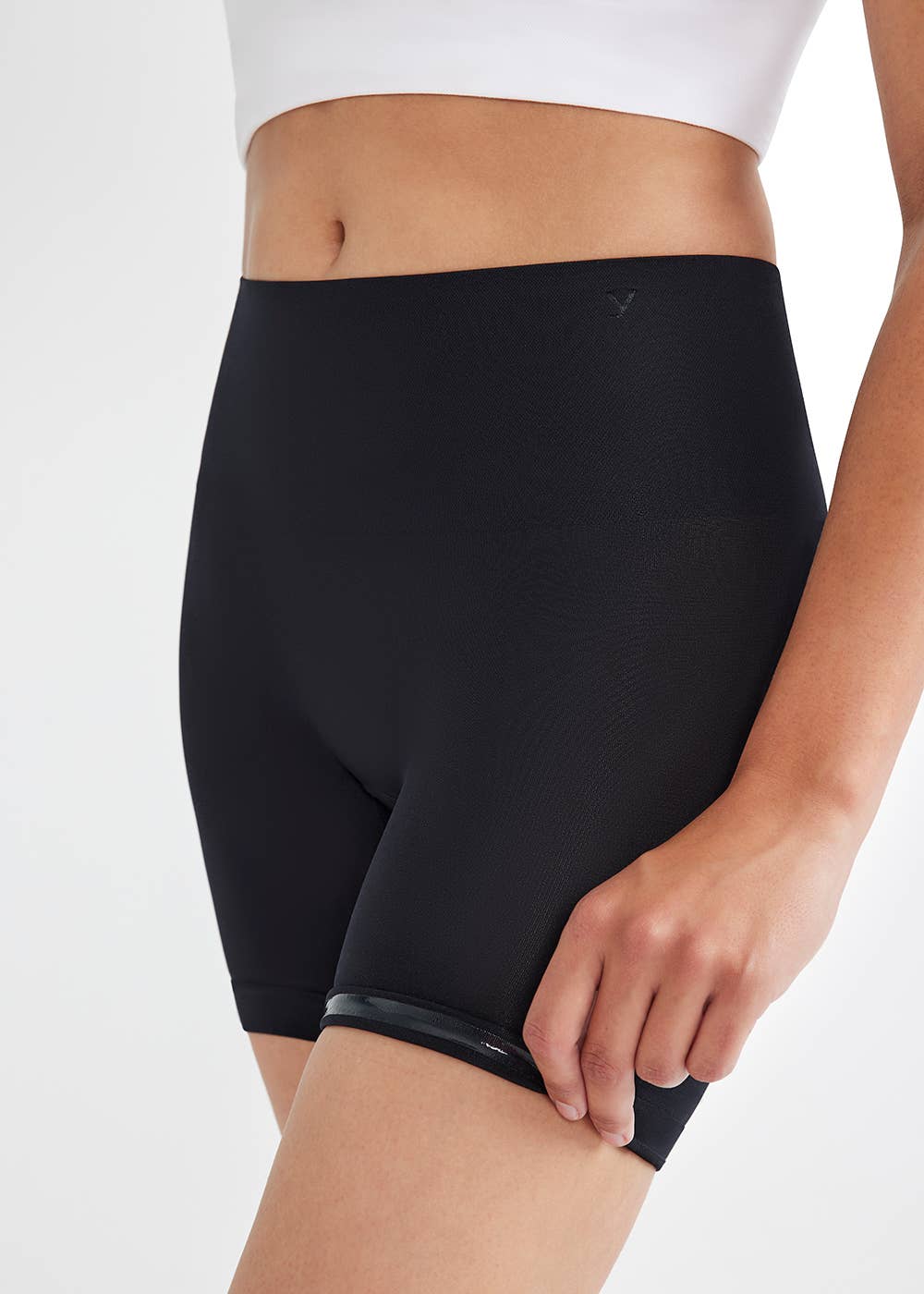 Yummie Ultralight Shaping Short - Seamless