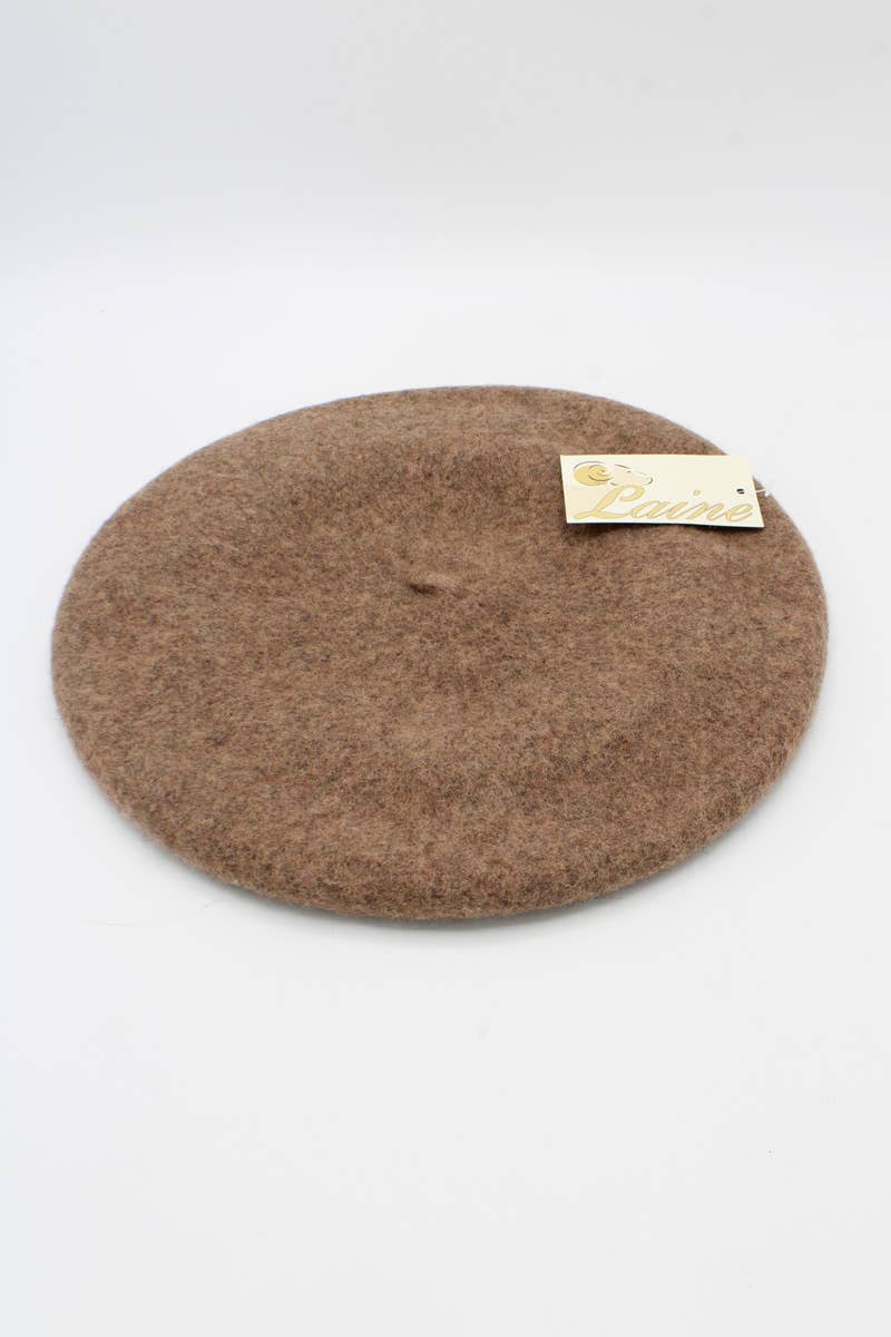 Classic beret in pure wool
