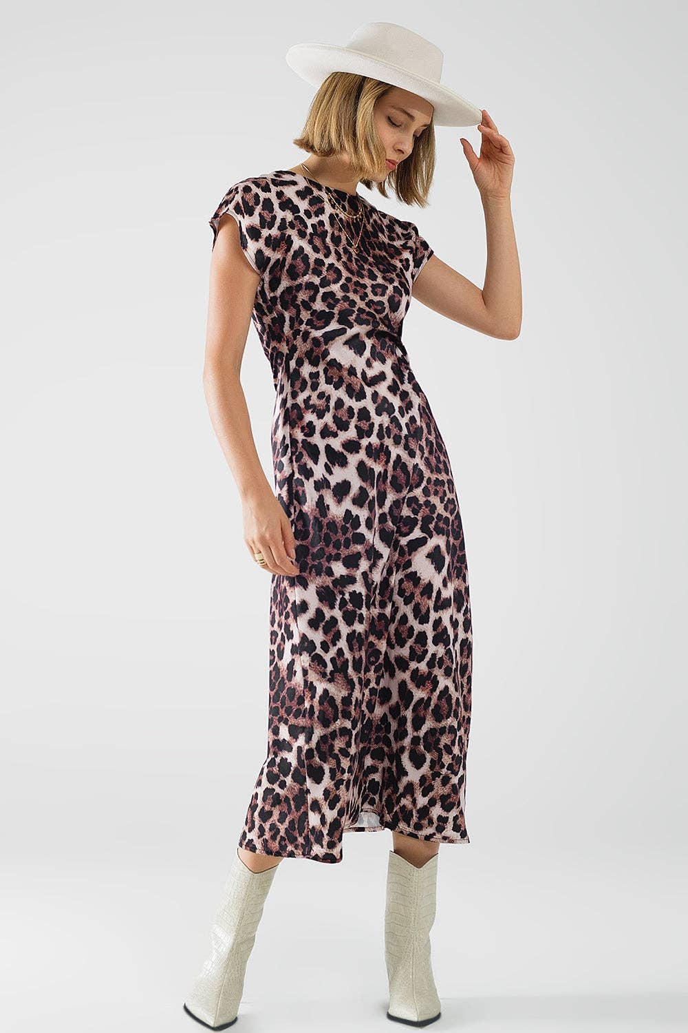 Q2 Leopard print maxi dress with knotted detail at the waist
