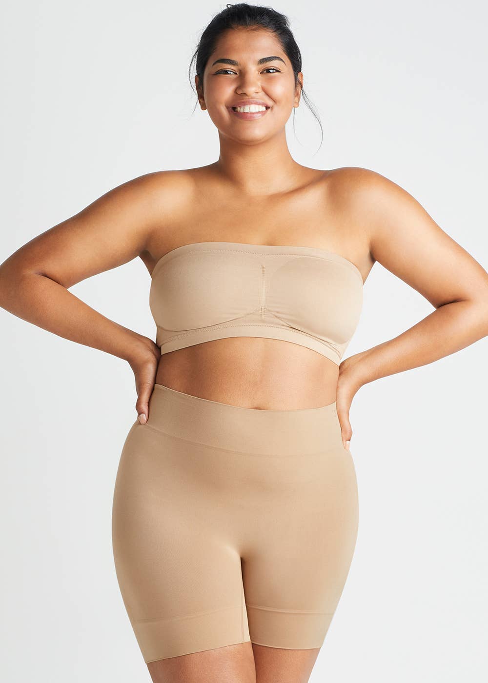 Bria Comfortably Curved Smoothing Short - Seamless - Plus Av