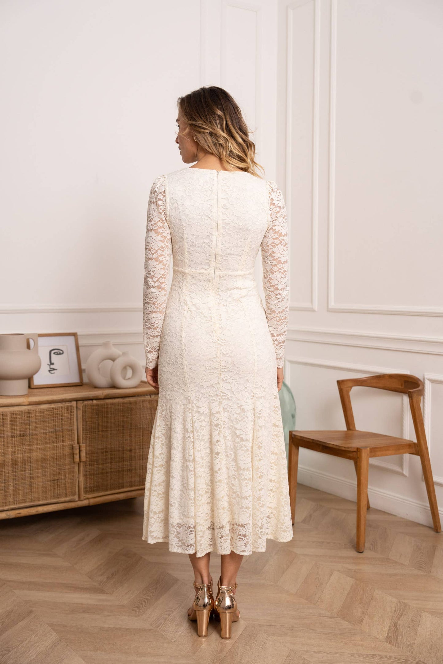 Lace Fitted lace long dress -