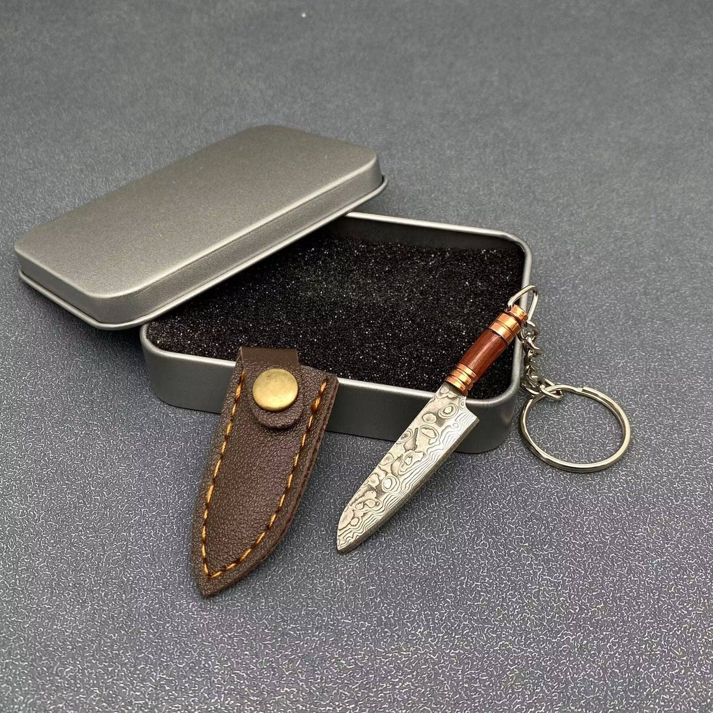 Damascus Blade Wooden Handle Portable Knife Keychain