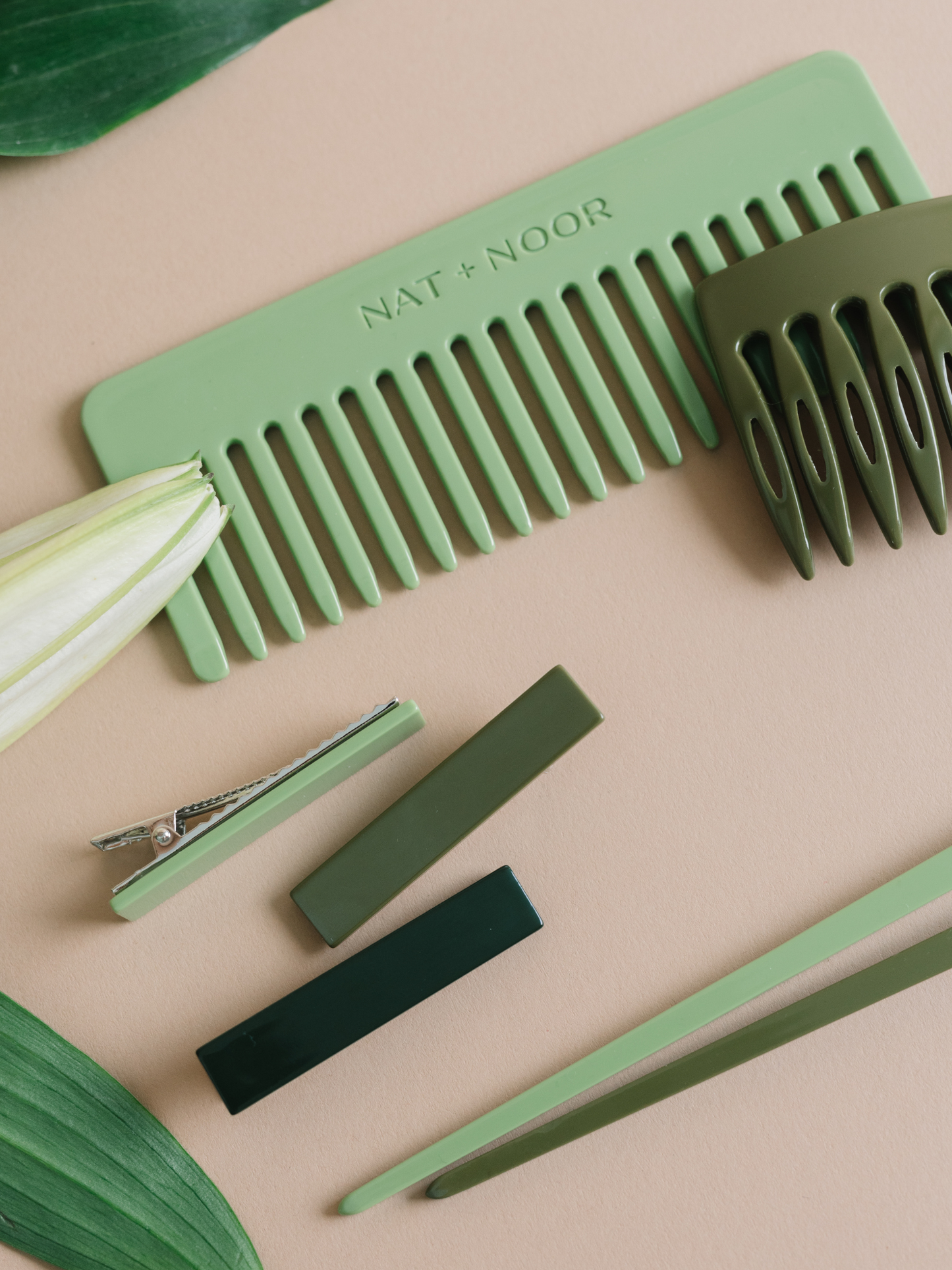 Nat Hair Comb | Wide Toothed | Kiwi Green | Susatinable
