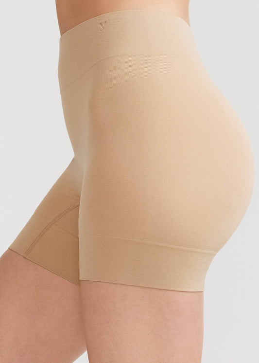 Bria Comfortably Curved Smoothing Short - Seamless - Plus Av