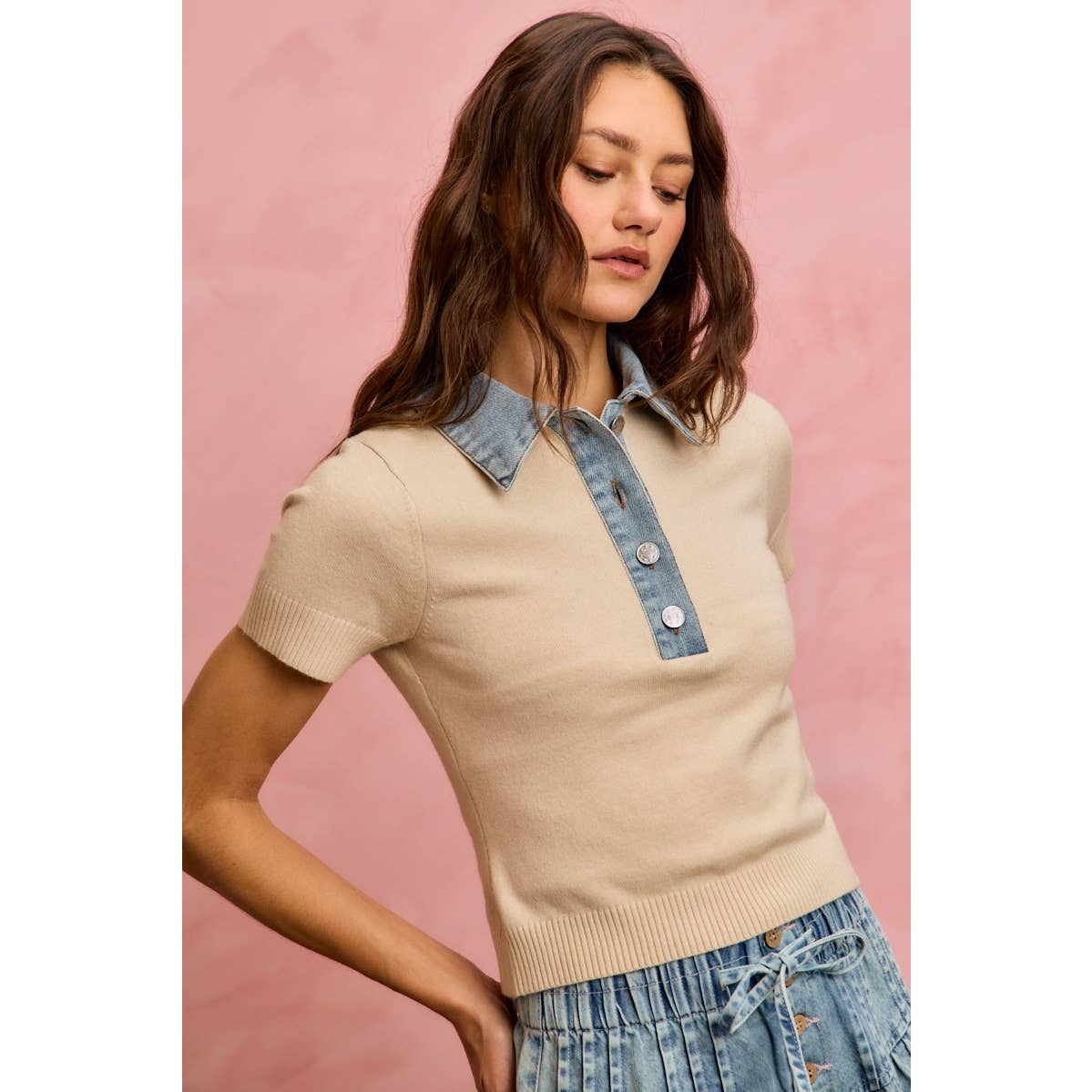 DENIM CONTRAST COLLARED SHORT SWEATER KNIT TOP
