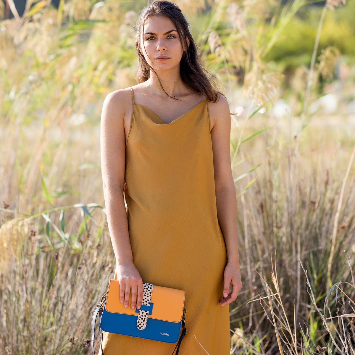 Soruka Jana Reversible Loop · Crossbody Bag