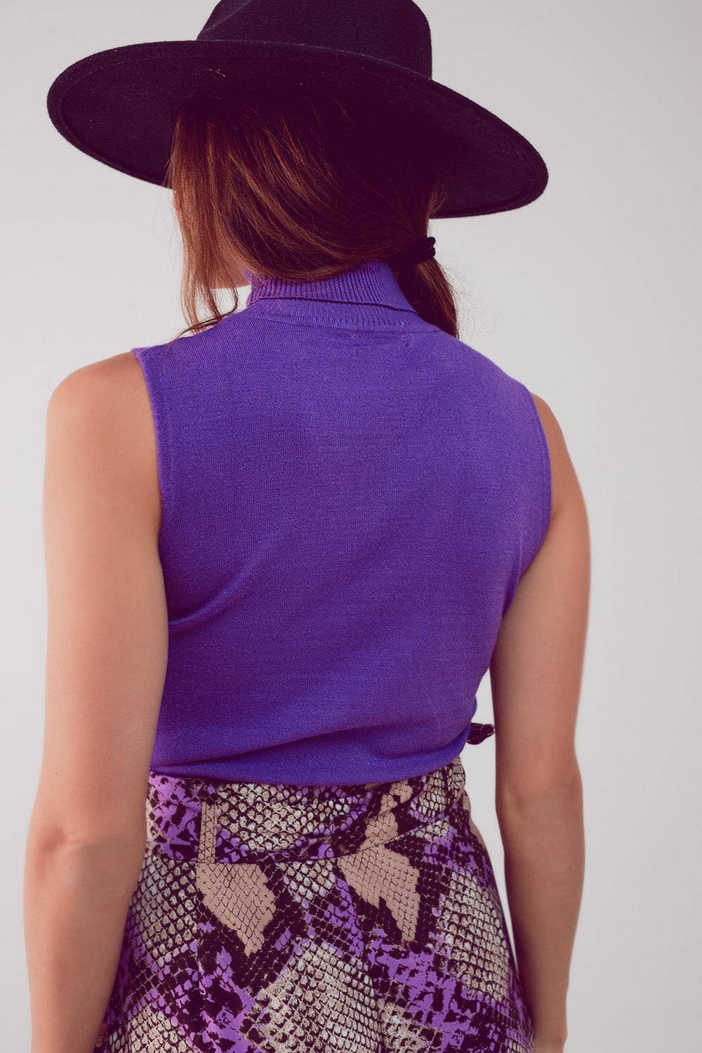 Q2 Knitted tank jumper in purple