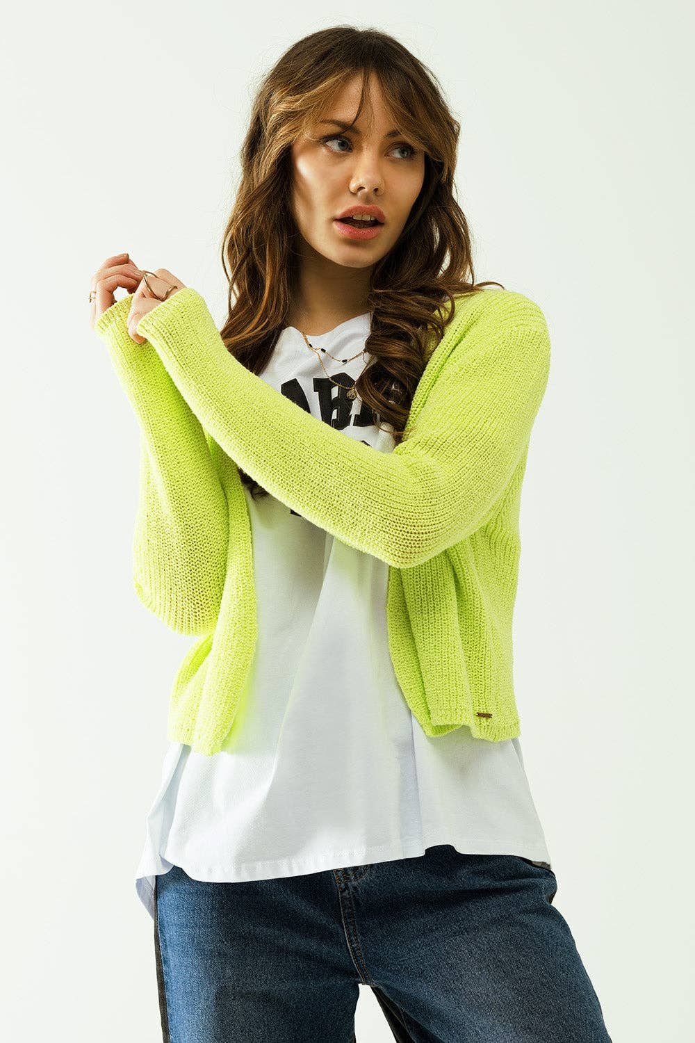 Q2 Short yellow knit cardigan with long sleeves