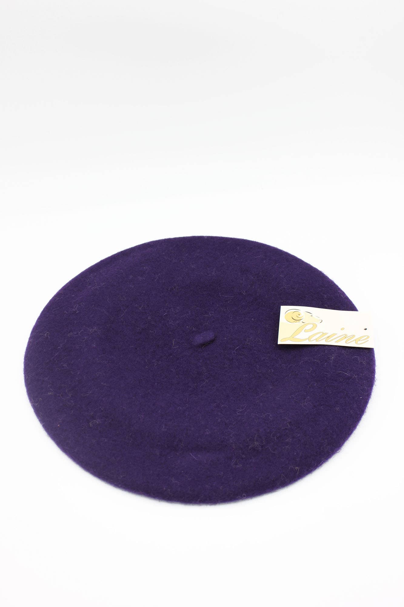 Classic beret in pure wool