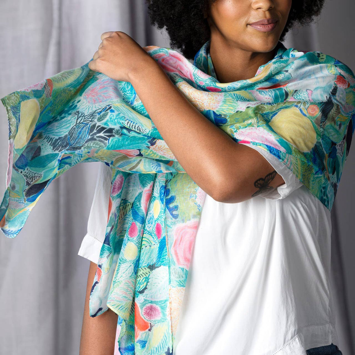 Demdaco ArtLifting Rectangle Scarf - Floral Black