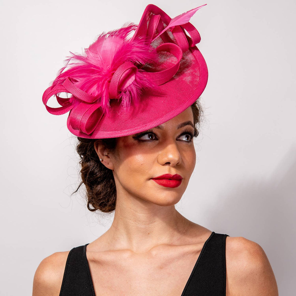 Sophia Fabric Mesh Feather Loop Fascinator