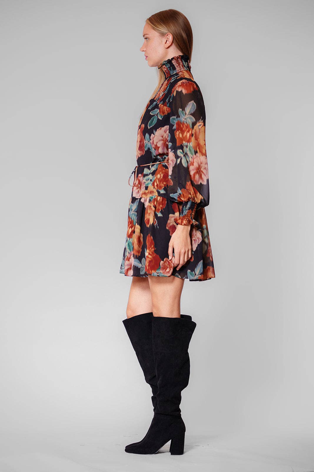 L/S HIGH NECK SHORT DRESS W/ SELF TIE