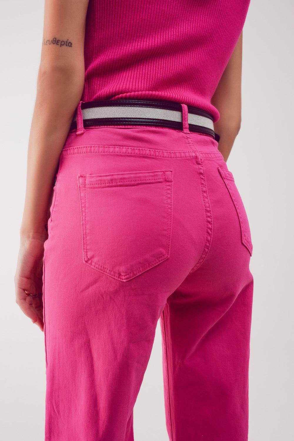 Q2 Cropped wide leg jeans in fushia