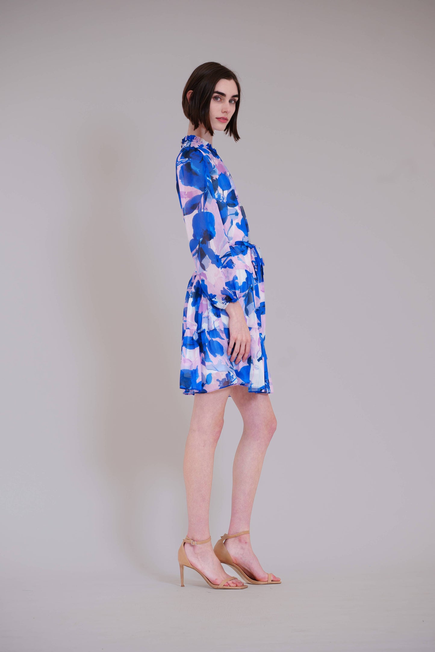 Julia Jordan LONG SLEEVE HIGH RUFFLE NECK MINI DRESS