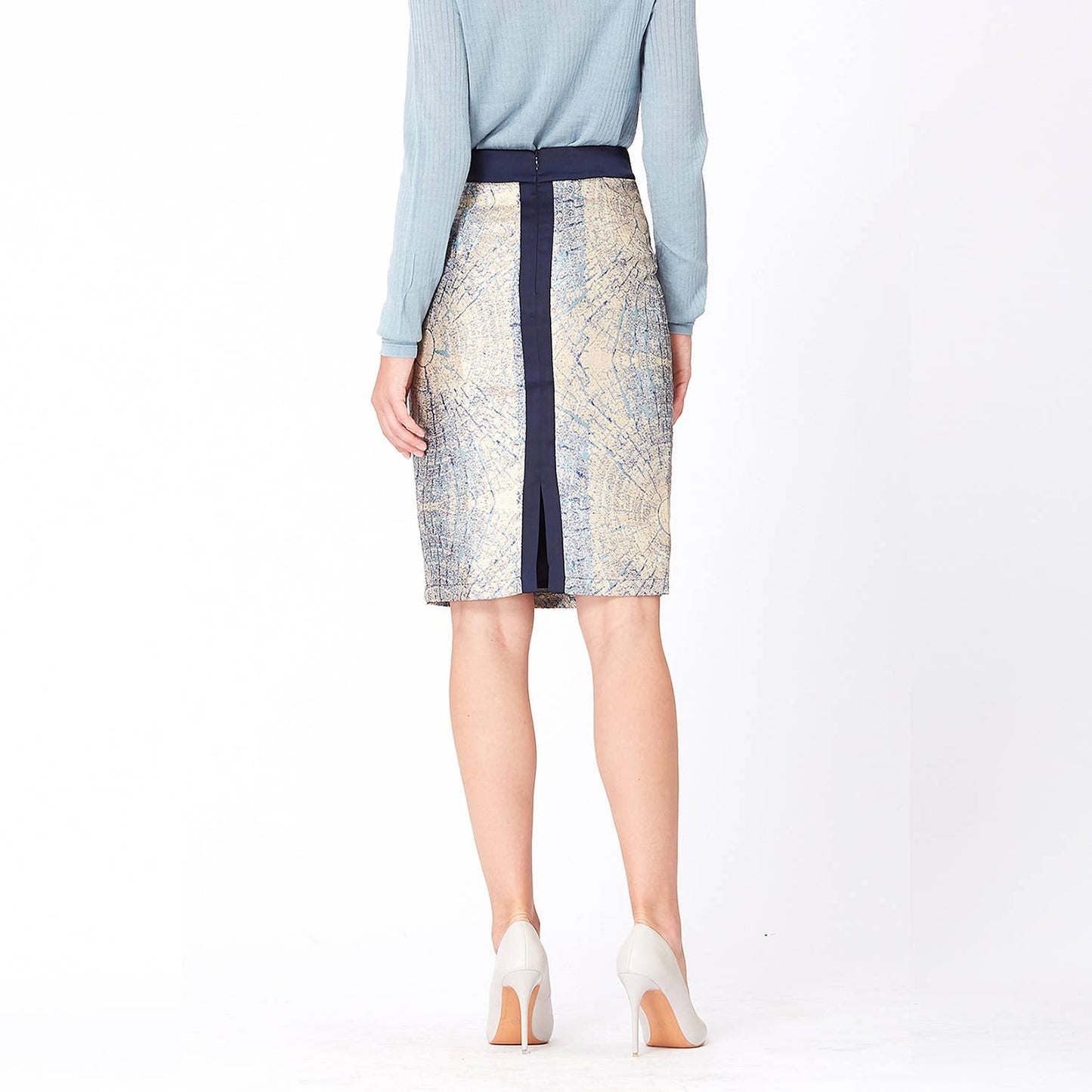 Smart Straight bi-material brocade skirt