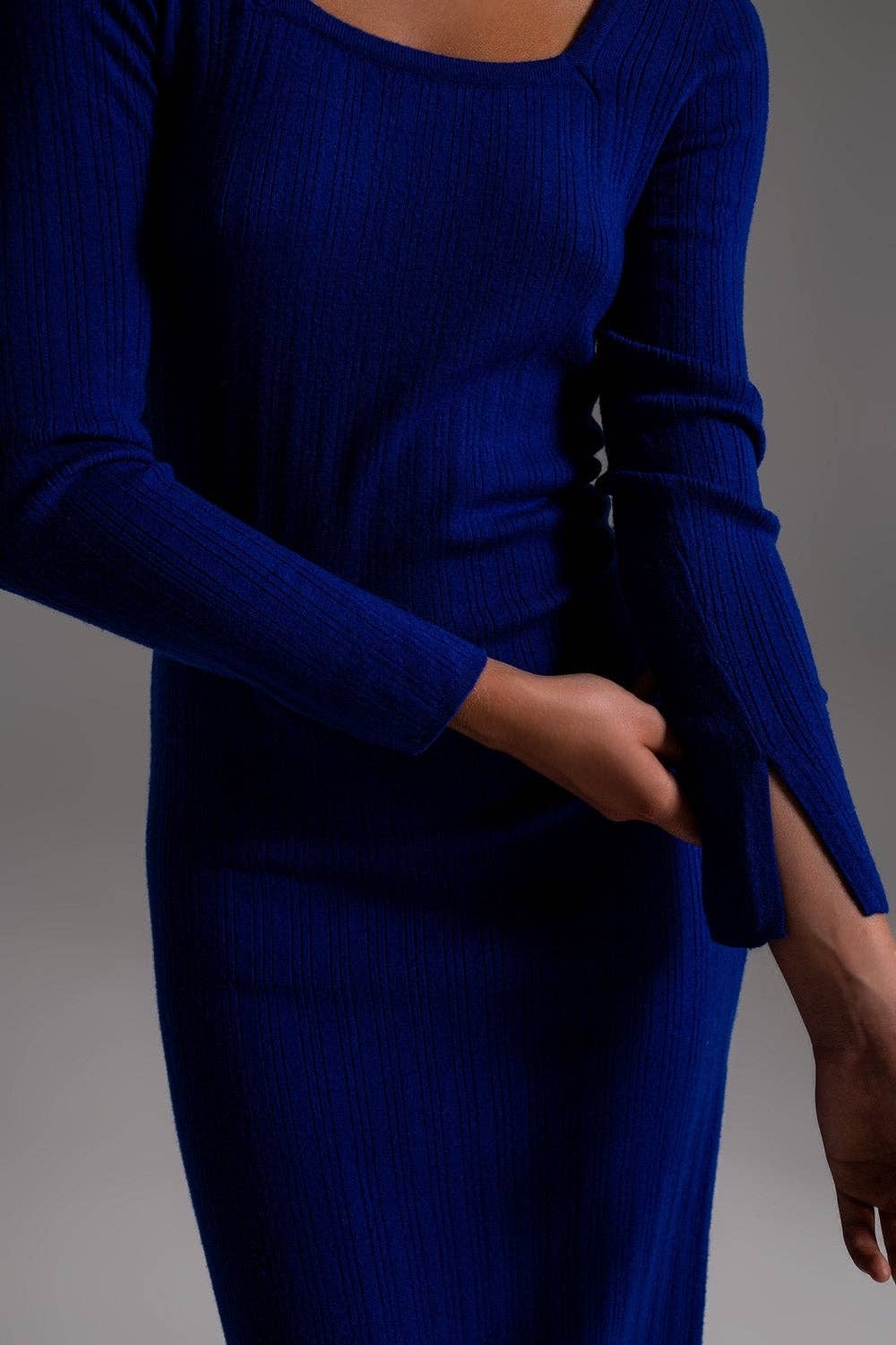 Q2 Midi Knit Dress With Square Neckline in Blue