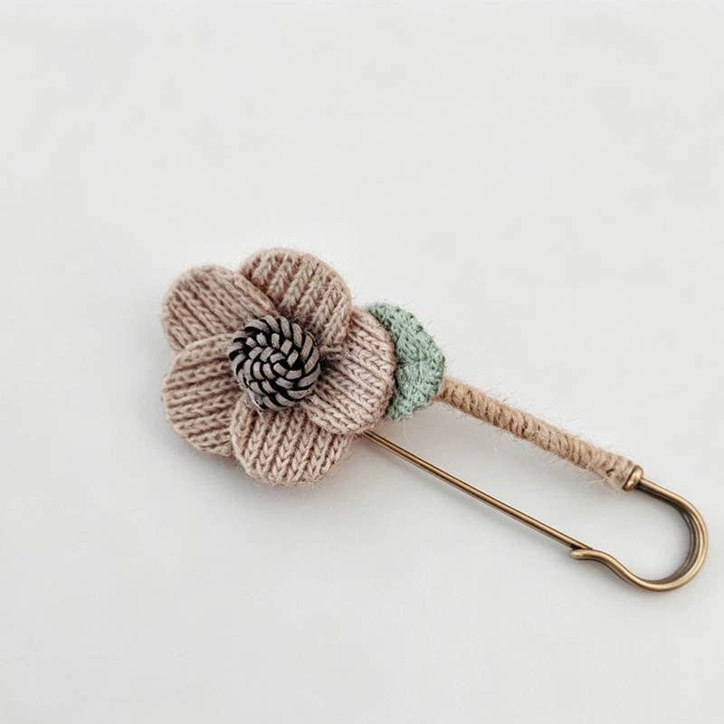 Refined Forest Style Flower Scarf Daily Brooch pin