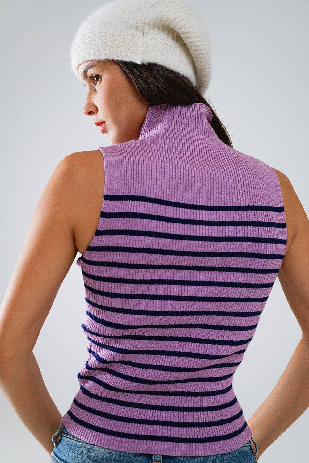 Q2 Striped Turtle Neck Tank Top In Lavander