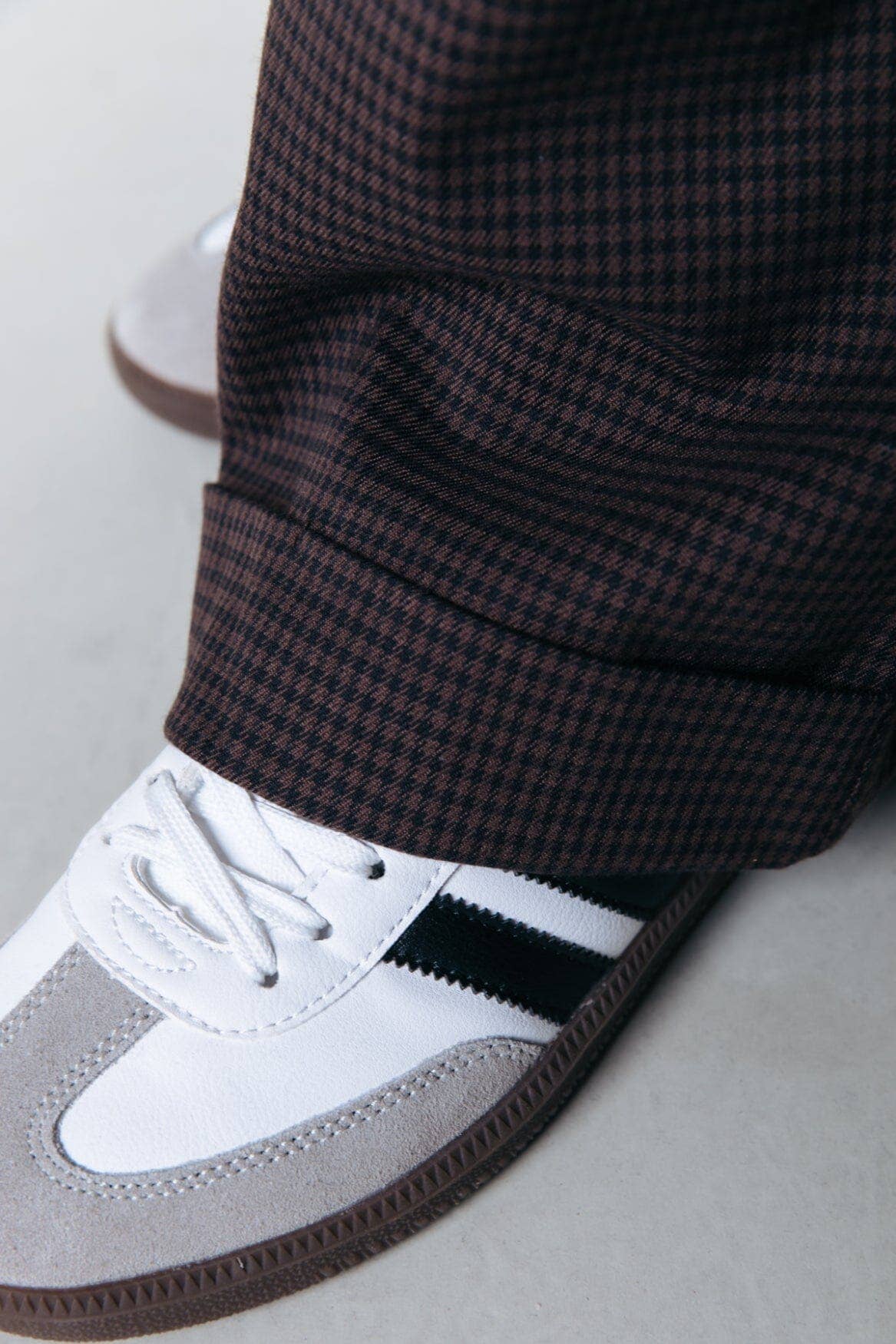 Colourful Rus Straight Pants | Dark brown