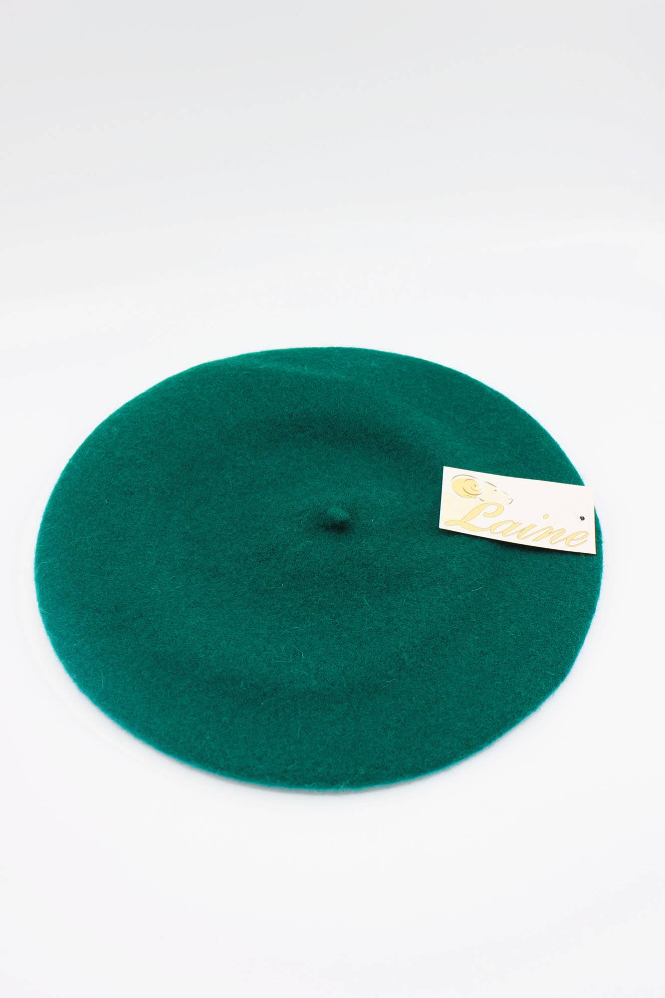 Classic beret in pure wool