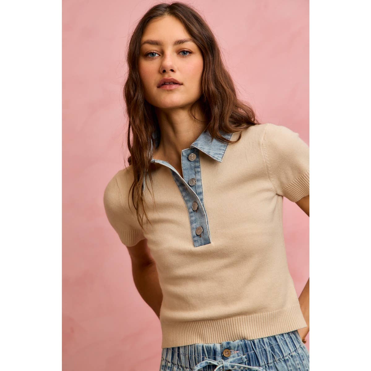 DENIM CONTRAST COLLARED SHORT SWEATER KNIT TOP