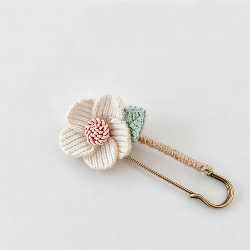 Refined Forest Style Flower Scarf Daily Brooch pin