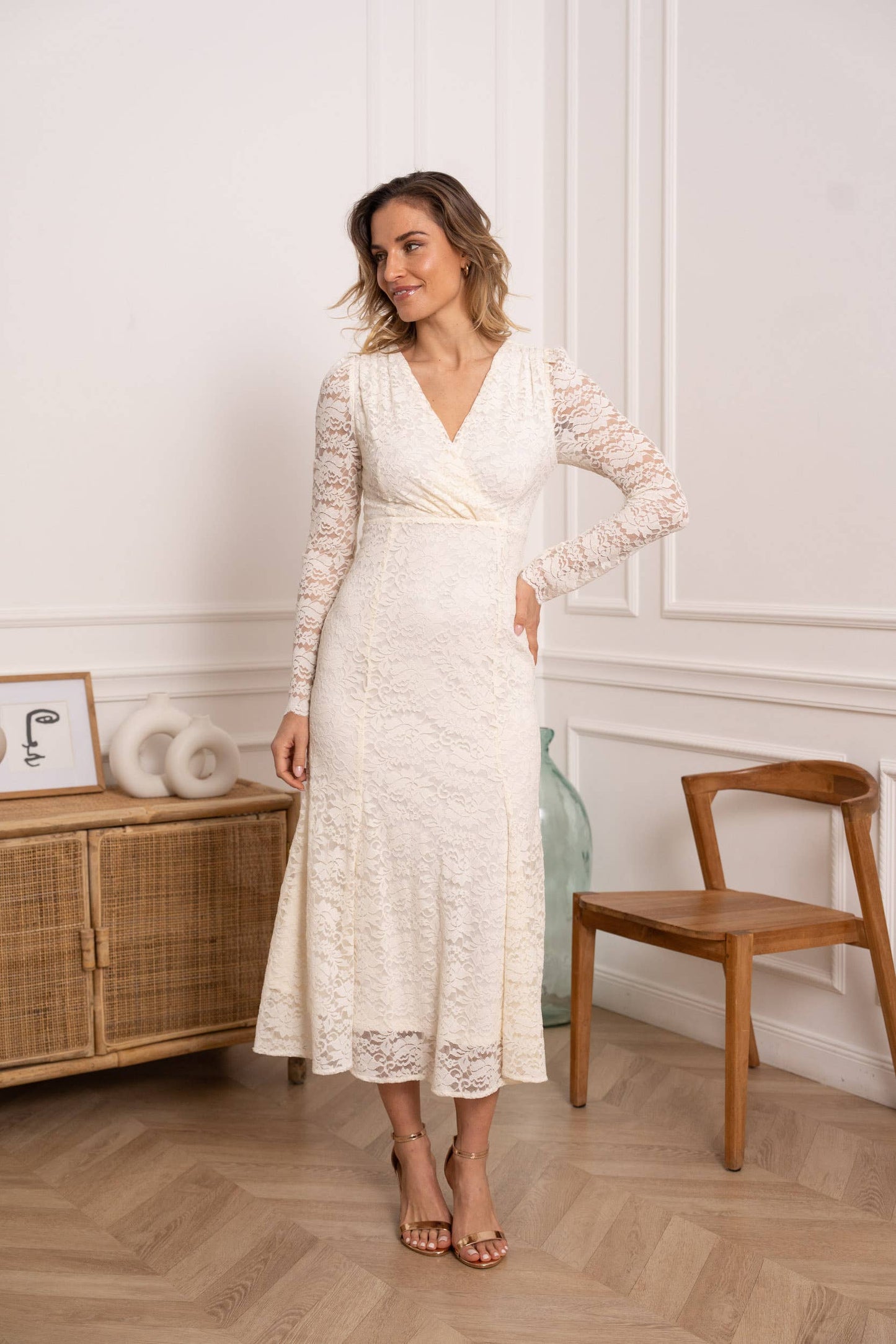 Lace Fitted lace long dress -