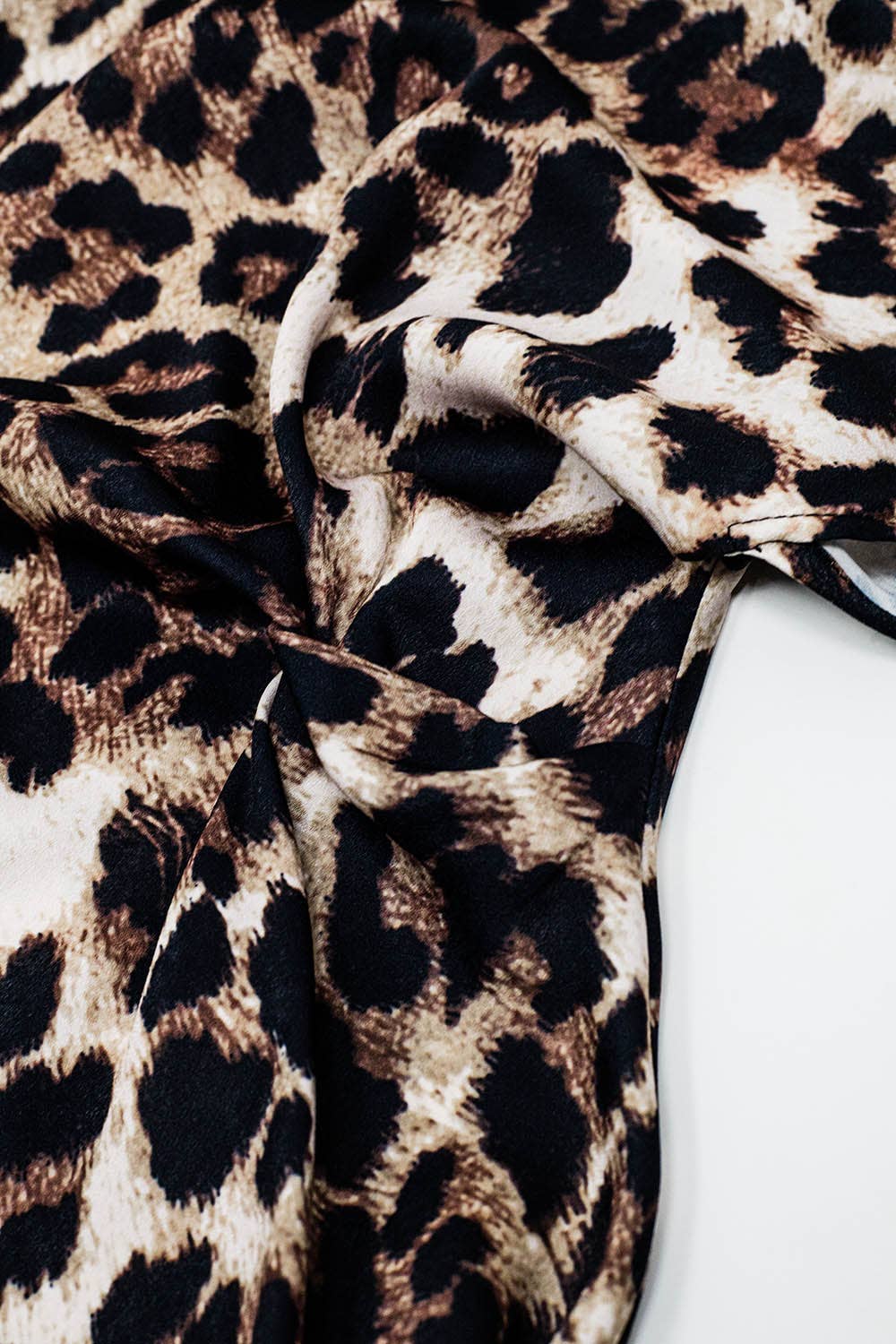 Q2 Leopard print maxi dress with knotted detail at the waist