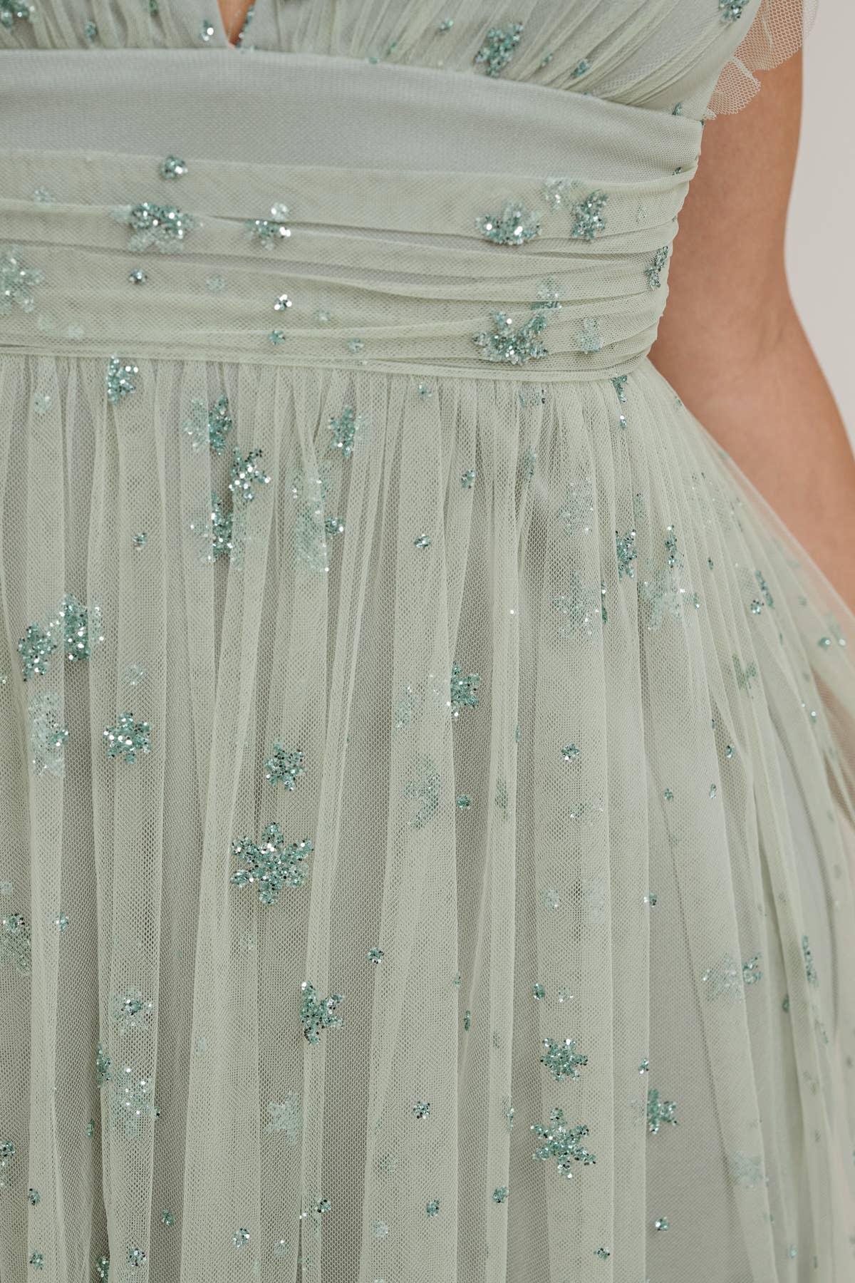 Soieblu Rosemore OUR BEST SELLING STAR SEQUIN MAXI IN MIDI VERSION