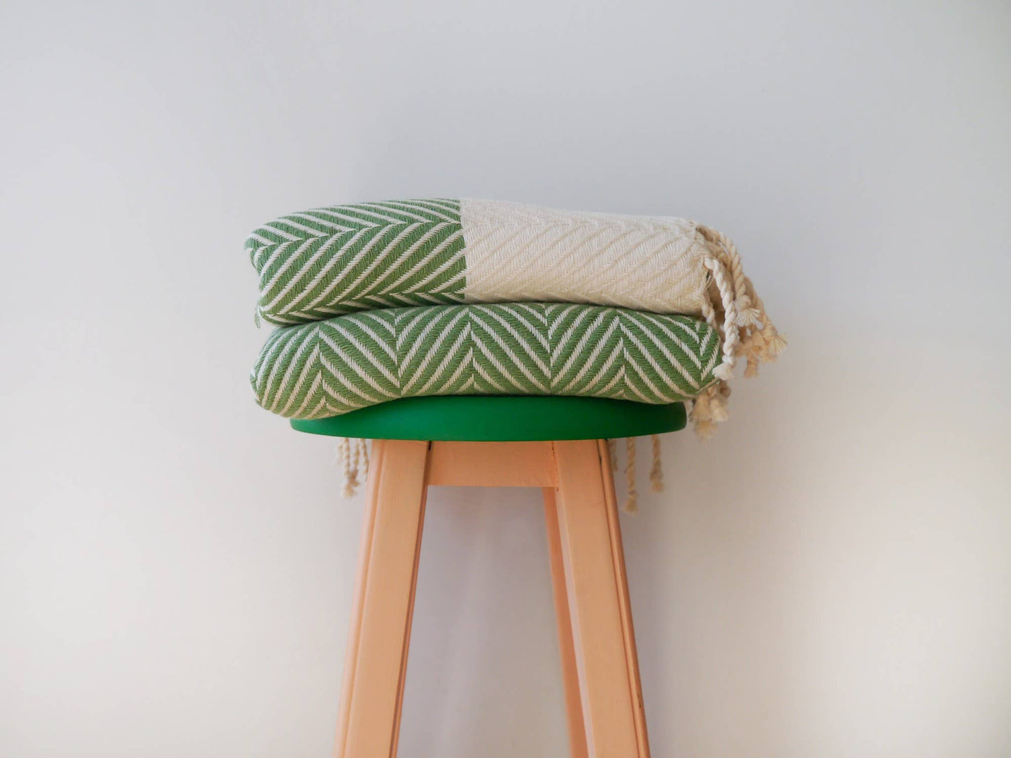 HERRINGBONE  Handwoven Cotton Throw Blanket - Green