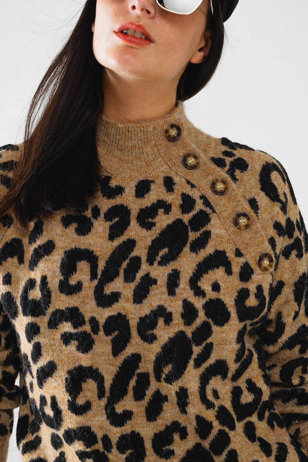 Q2 Leopard knit sweater with buttons on the side