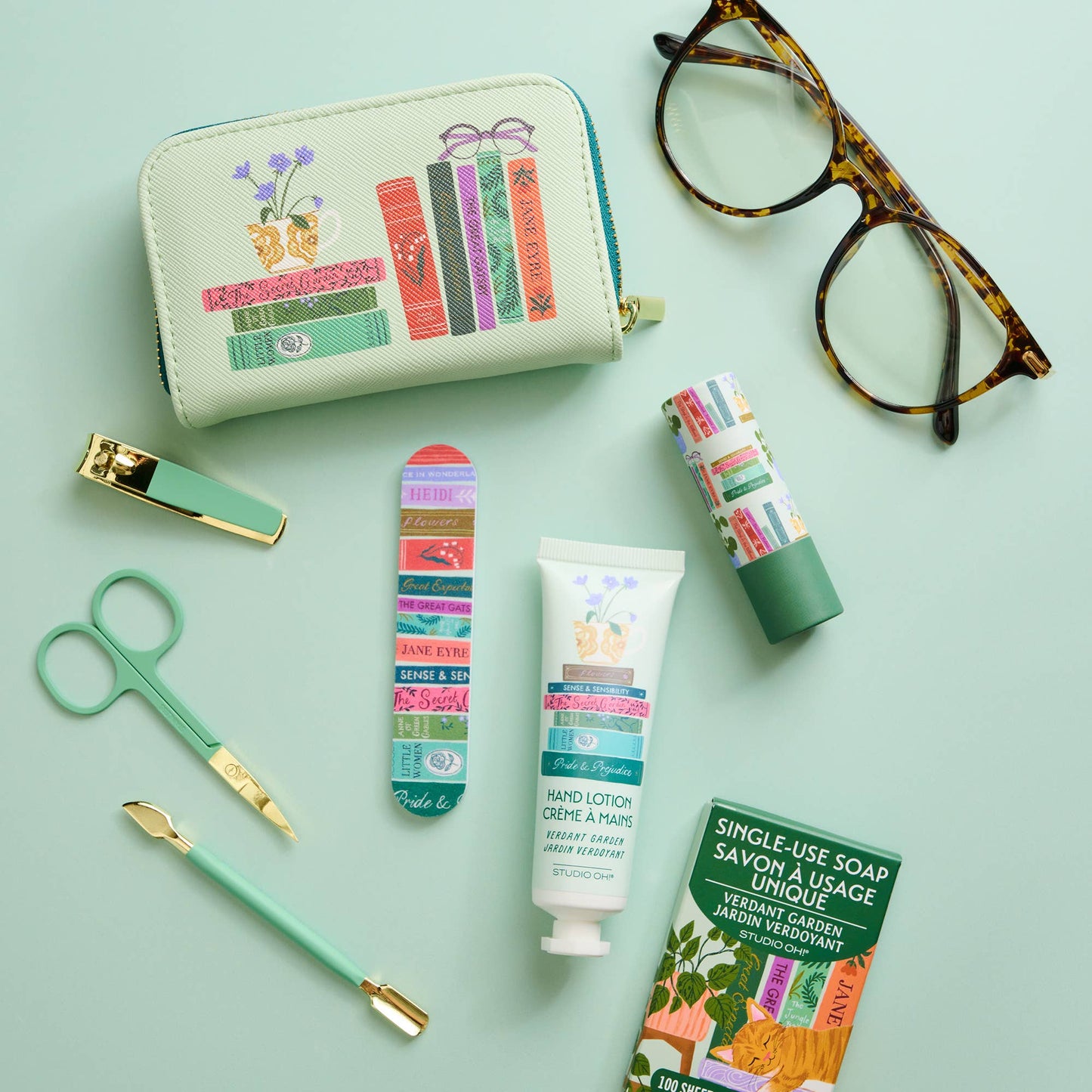 Studio Oh Cozy Reads Manicure Set
