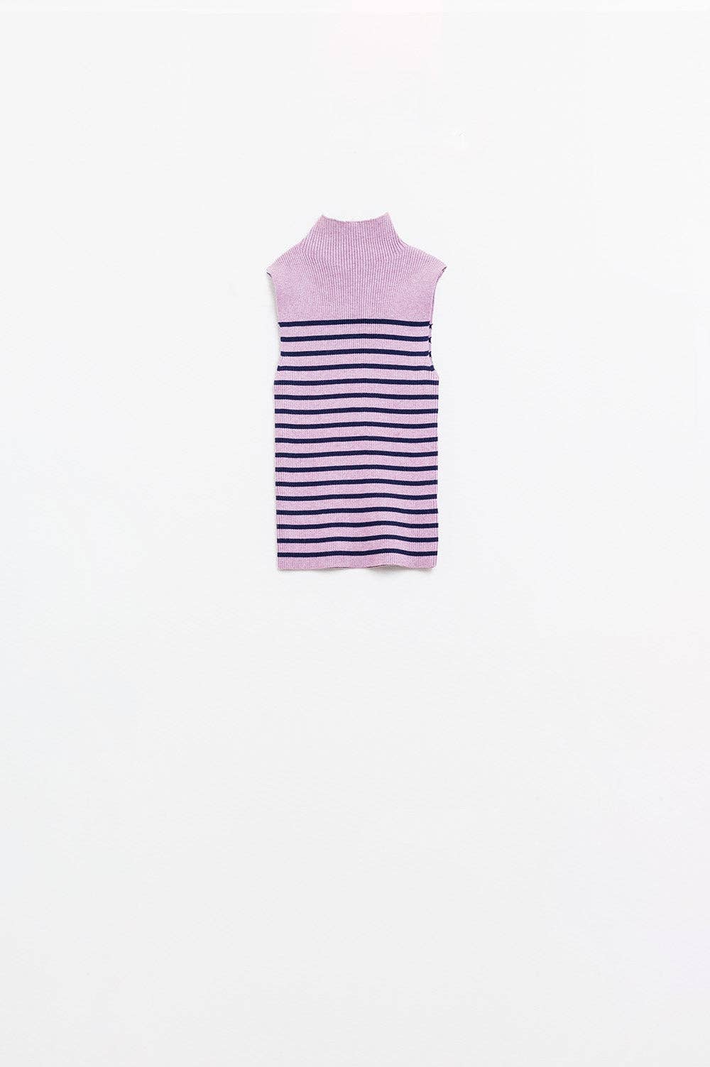 Q2 Striped Turtle Neck Tank Top In Lavander