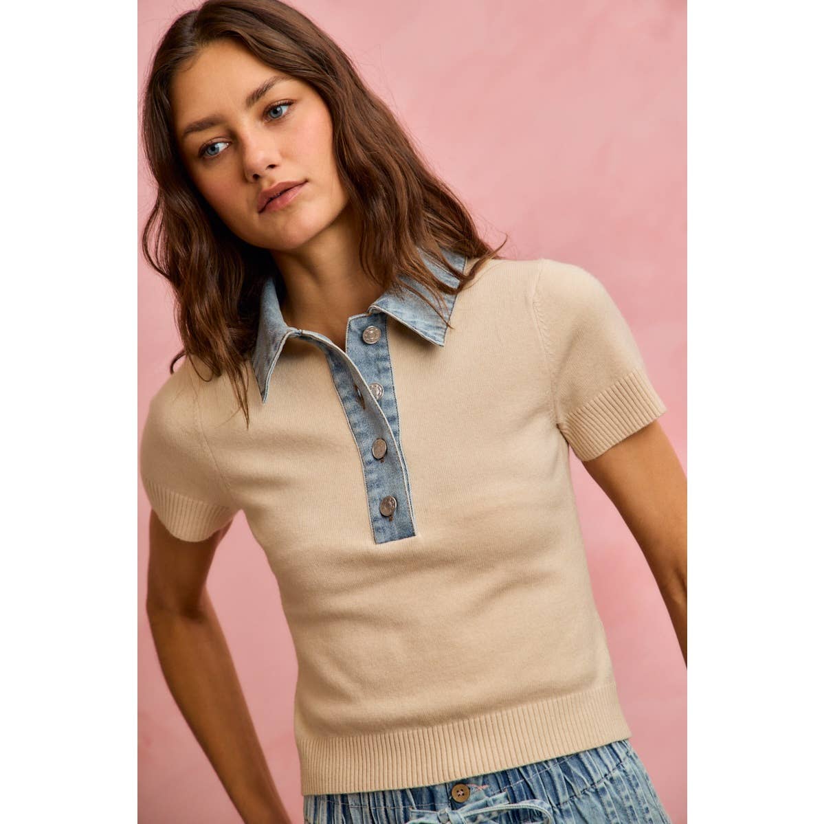 DENIM CONTRAST COLLARED SHORT SWEATER KNIT TOP