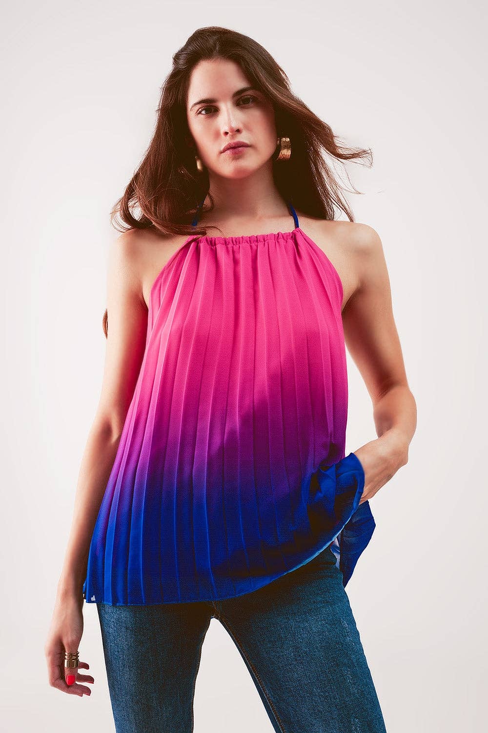 Q2 High neck pleat top in fuchsia ombre