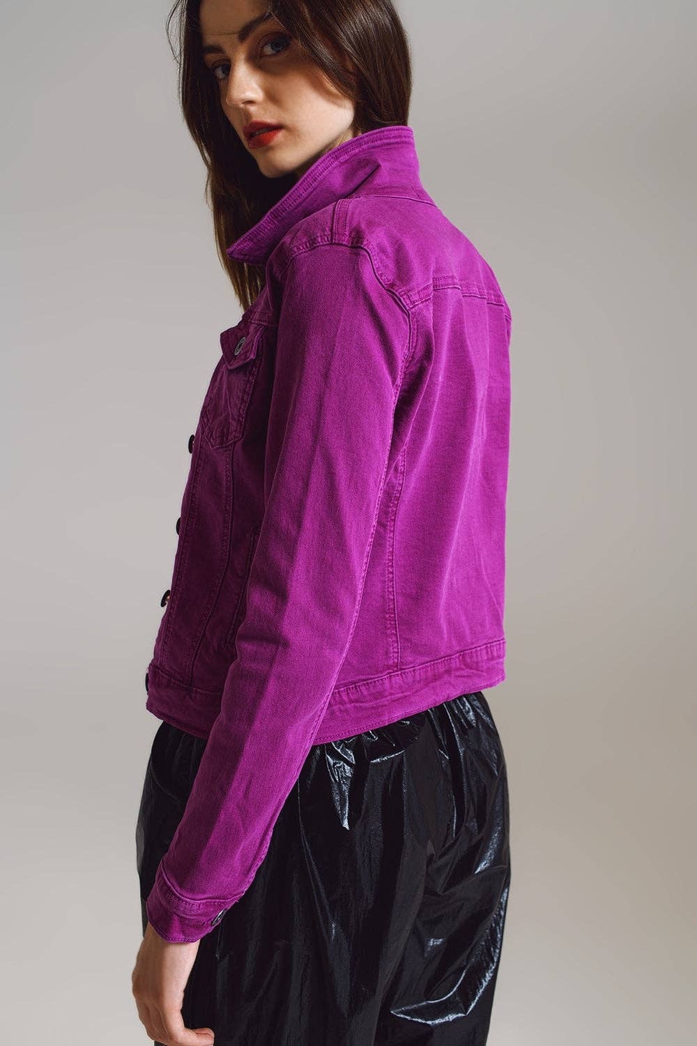 Q2 Slim denim trucker jacket in Magenta