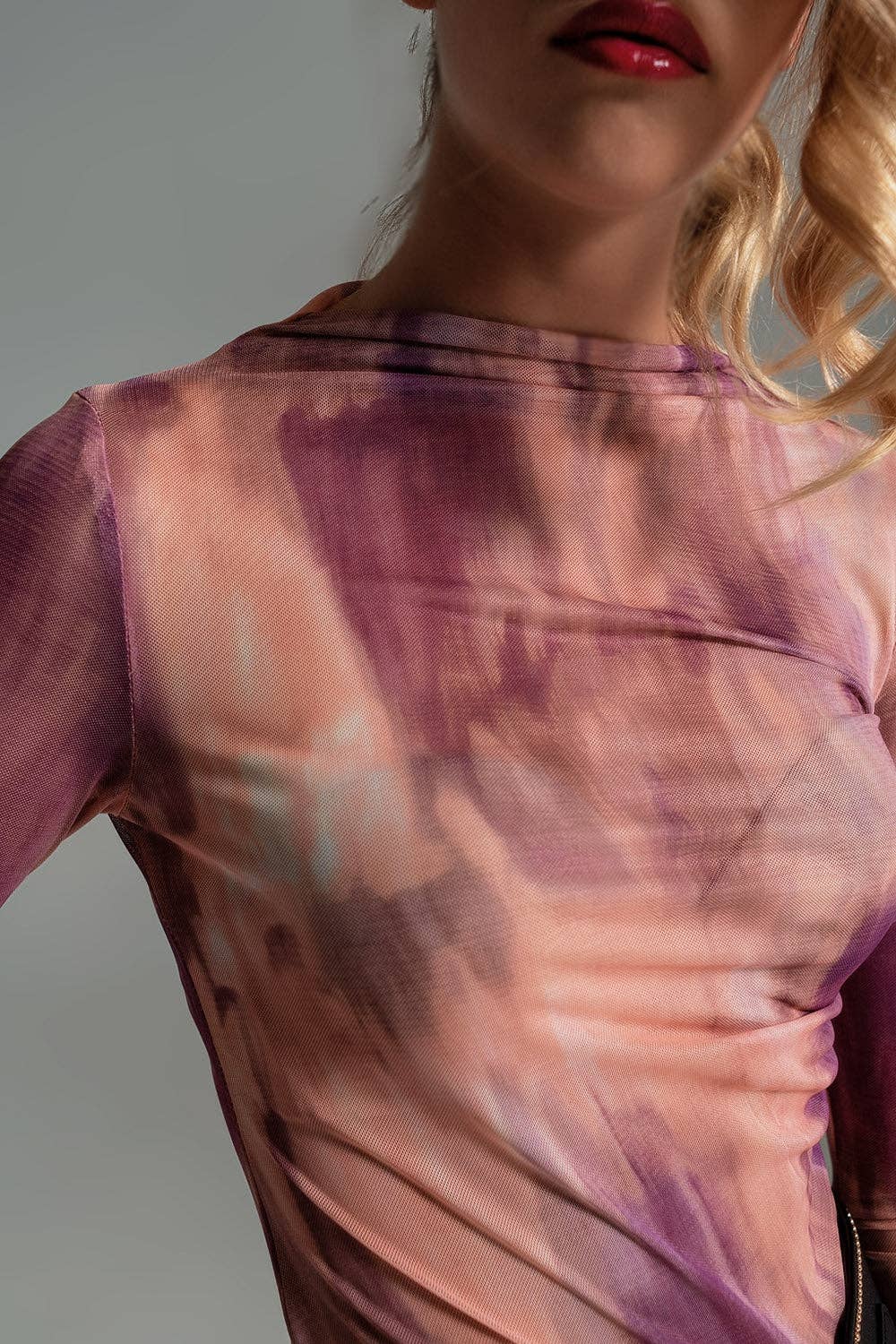 Q2 Mesh Top Rouched At The Side In Abstract Pink Print